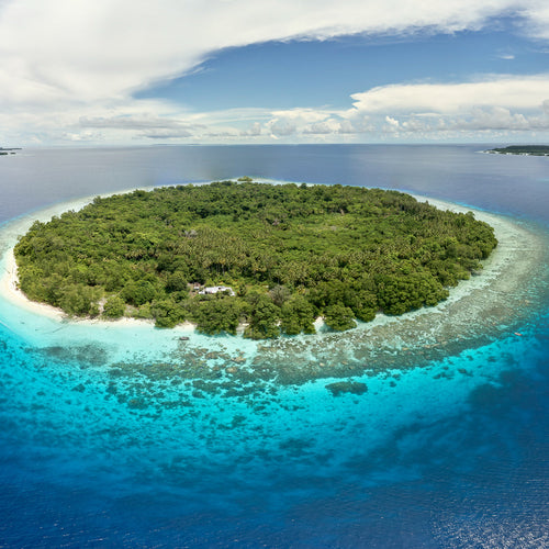 Secrets of Melanesia Cruise for Oct 22, 2026 to Nov 8, 2026 / Main Triple